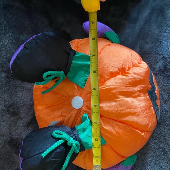 Vintage Jack ‘o Lantern “puff-a-lump” style nylon decor/toy - Picture 8 of 12